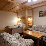 Ganz Lift 5 Hotel