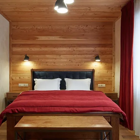 Ganz Lift 5 Hotel