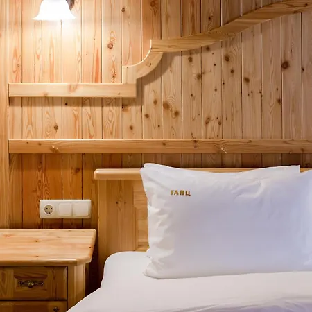 Ganz Lift 5 Hotel 2*