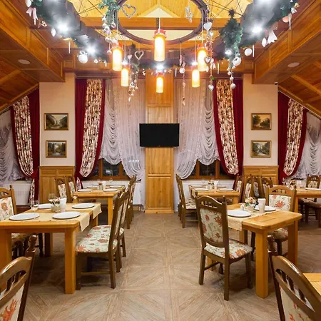 Ganz Lift 5 Hotel 2*