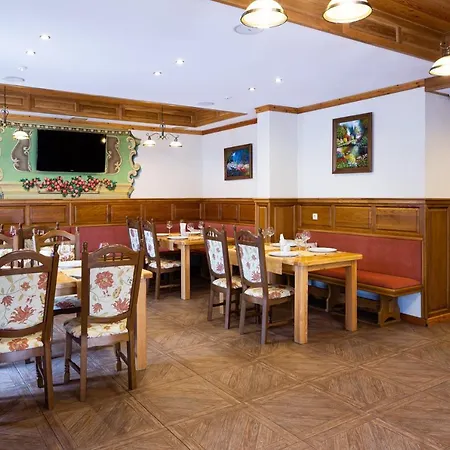 מלון Ganz Lift 5 בוקובל