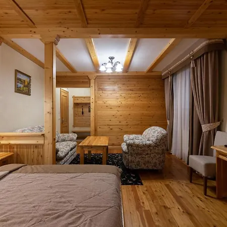 Ganz Lift 5 Hotel