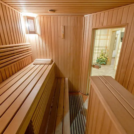 מלון Ganz Lift 5 בוקובל