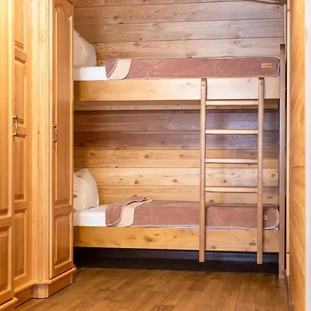 Ganz Lift 5 2* בוקובל