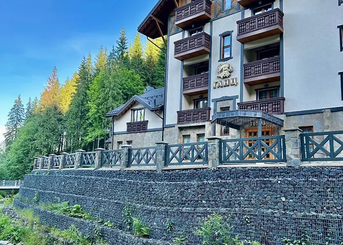 Ganz Lift 5 Otel 2*