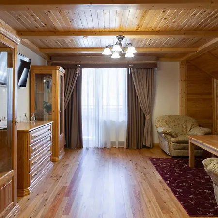 Ganz Lift 5 2* Буковель