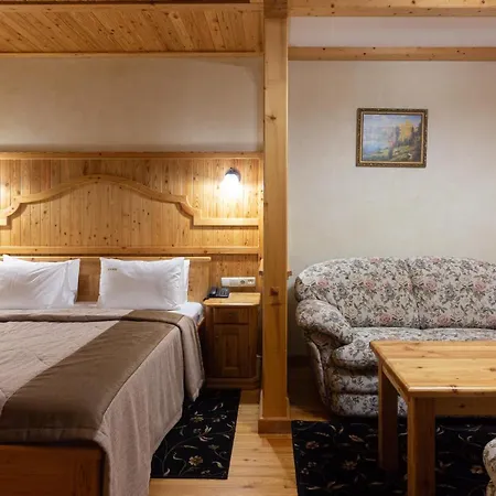 Отель Ganz Lift 5 2*