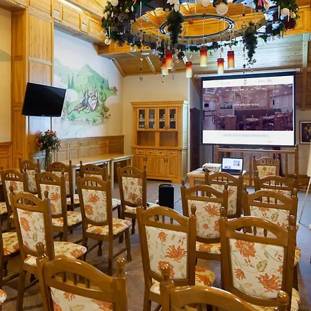 Ganz Lift 5 Отель