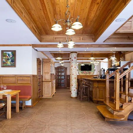 Ganz Lift 5 Отель 2*