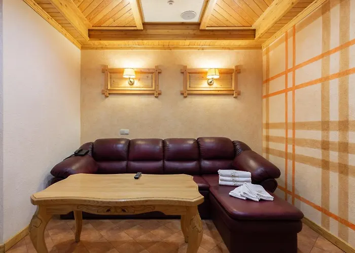 Ganz Lift 5 Hotel 2*